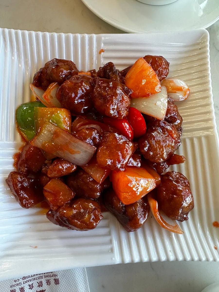 菠蘿䏈嚕肉 sweet & sour boneless pork
